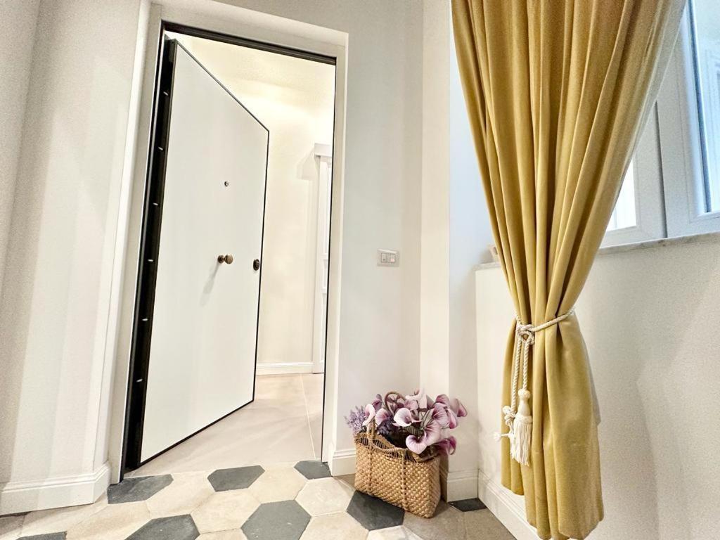 Palazzo La Zagara Apartment ปาแลร์โม ภายนอก รูปภาพ